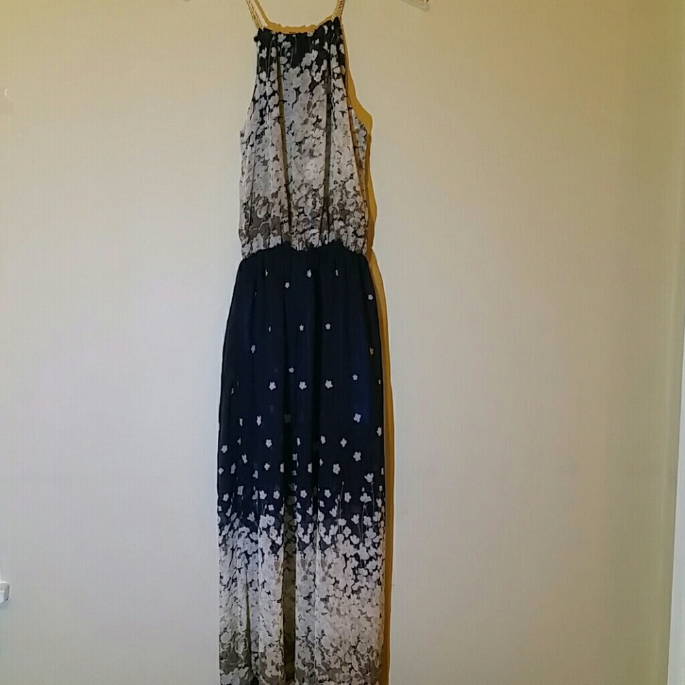 Halter Floral pattern dress